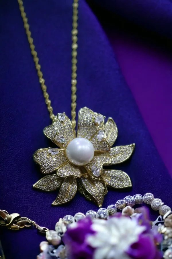 Floral Pearl Pendant 6