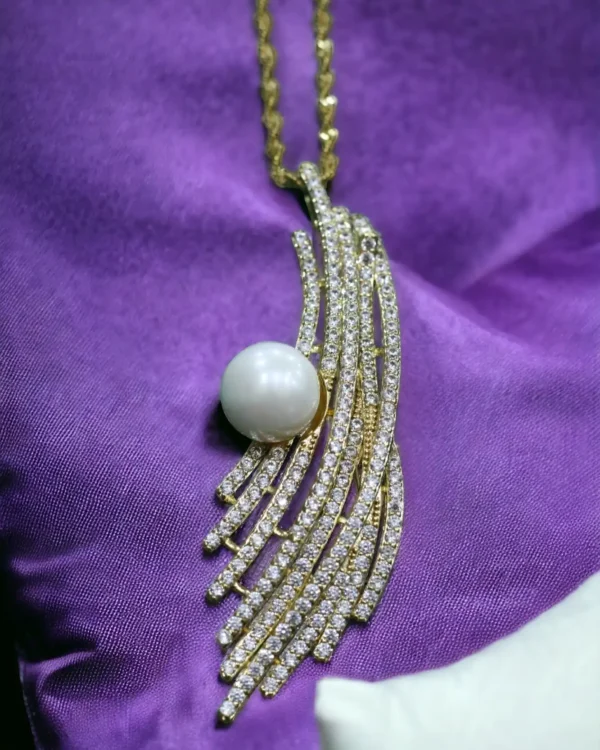 Pearl Charm Pendant 4